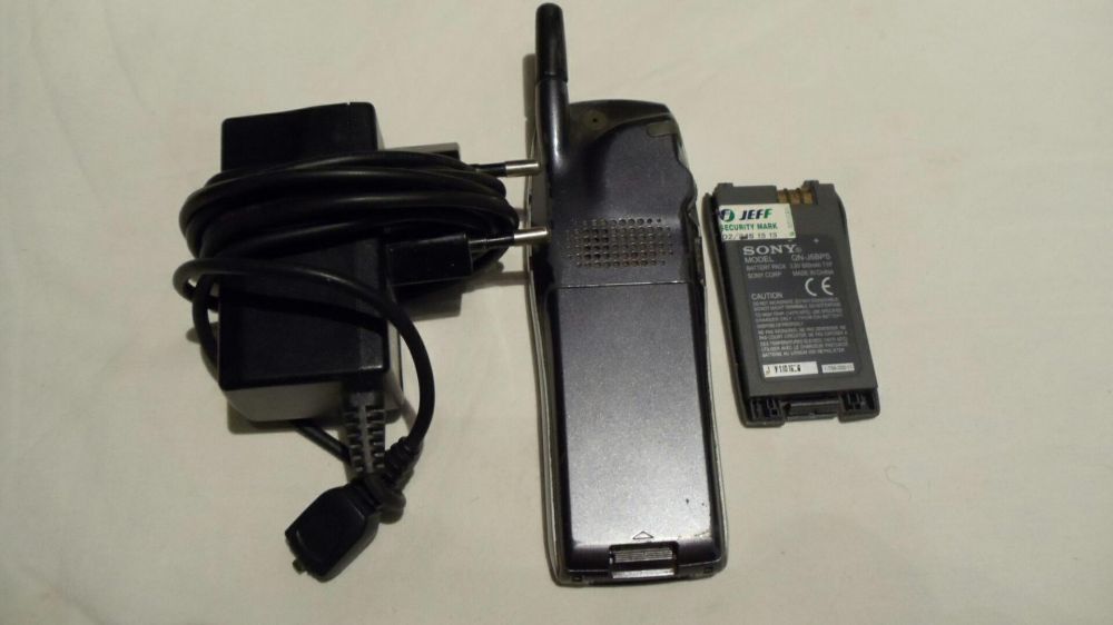 gsm SONY J6