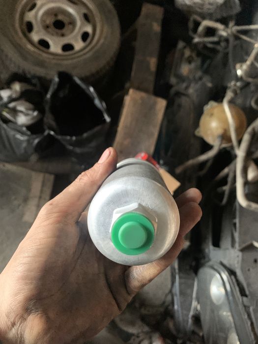 Бензинова помпа бош 044  чисто нова