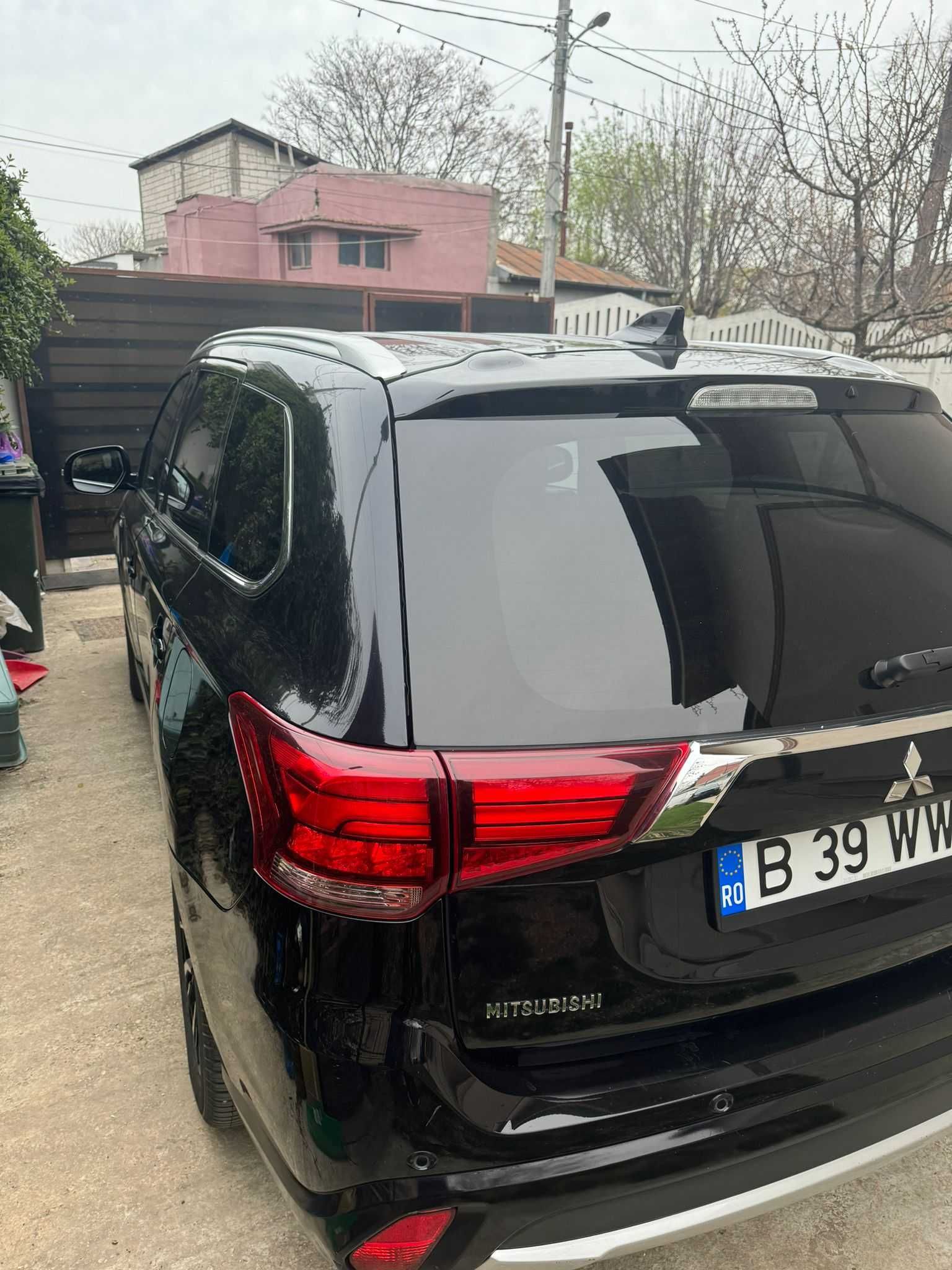 Mitsubishi Outlander 2.0 4WD Plug-In Hybrid