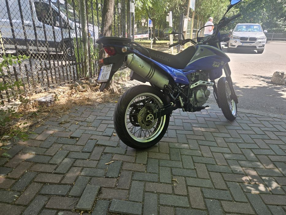 Suzuki DR 125 SM