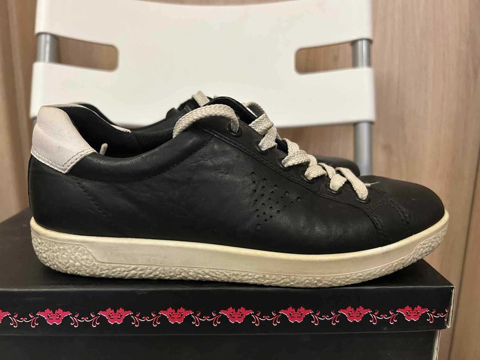 Черни кецове Ecco