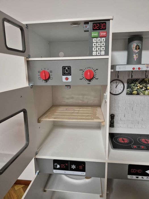 Bucatarie din lemn pentru copii + accesorii