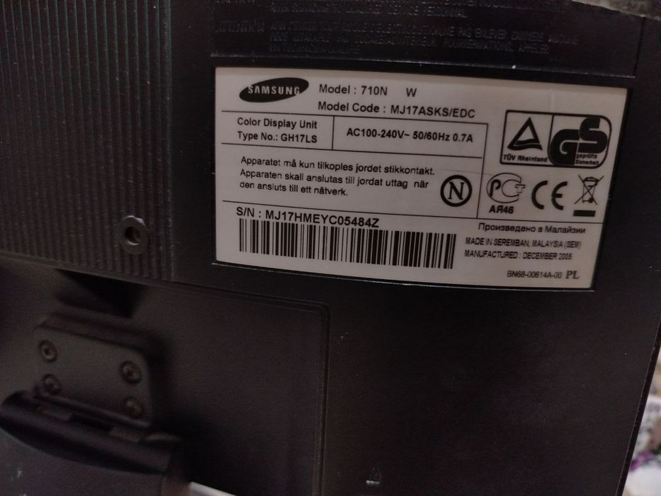 Monitor samsung 710i