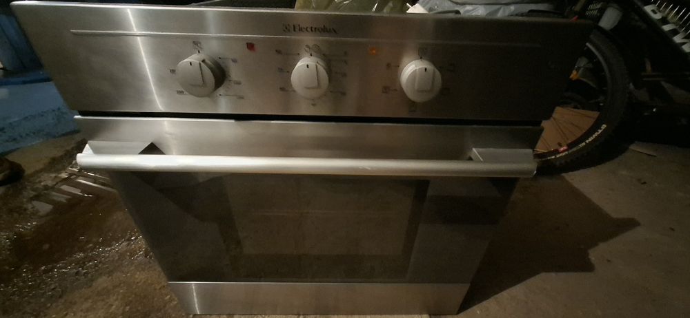 Cuptor si plita Electrolux