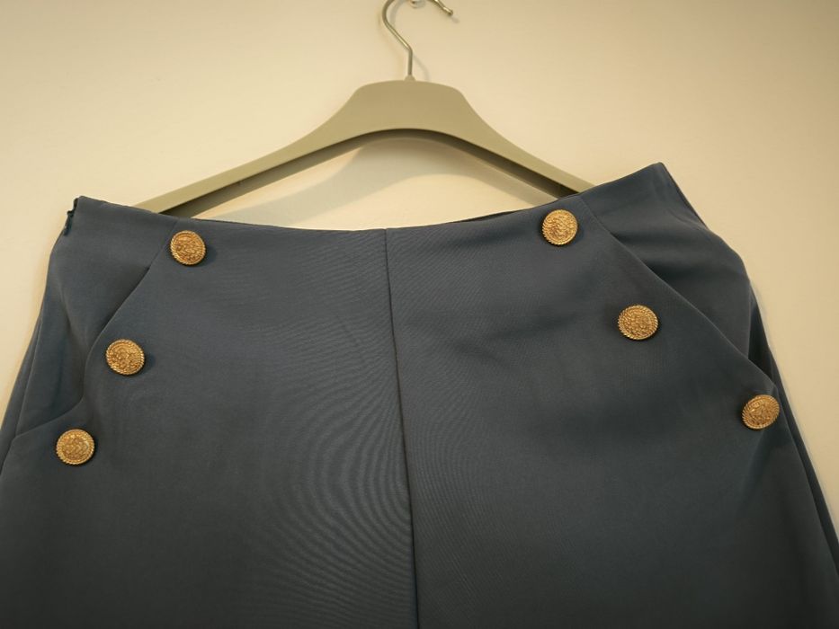 Pantaloni mărimea 38