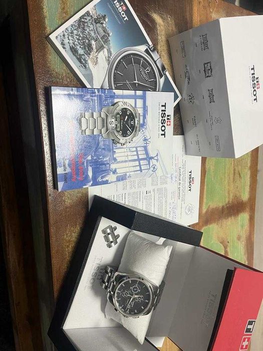 Ceas automatic Tissot T-Classic Couturier Cronograf T035.627.11.051.00