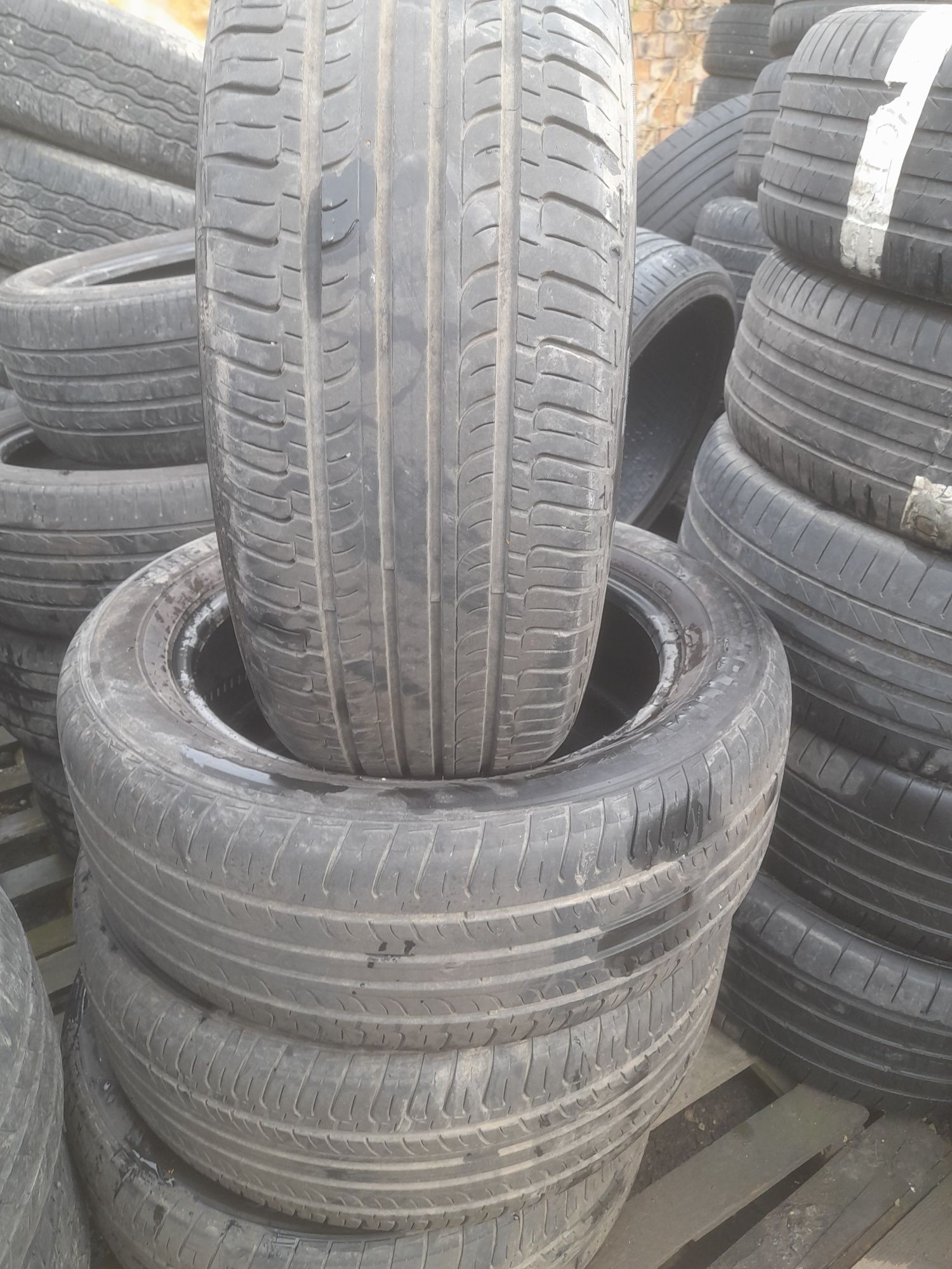 Vând set 4 anvelope 235 55 18 hankook bune