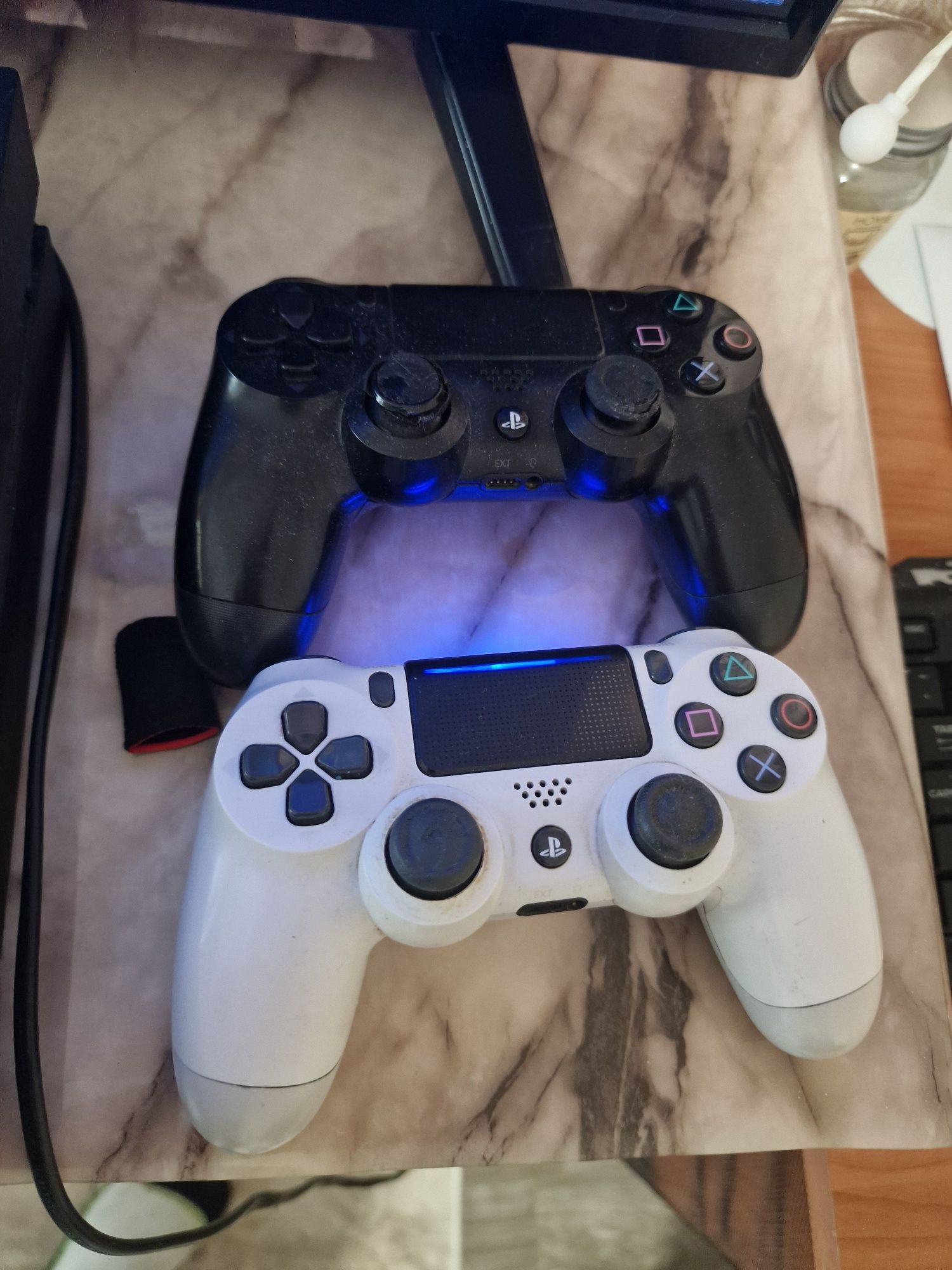Playstation 4slim 9.00 goldhen 1 tb