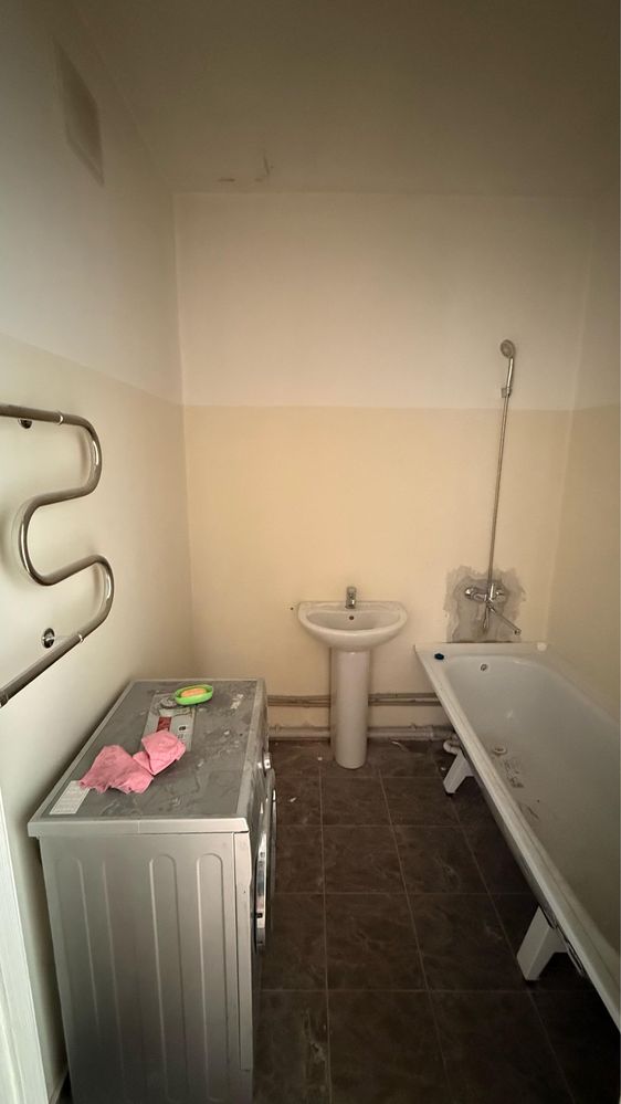 Продам 2 км. кв в п.Бесагаш. ЖК  Достар.