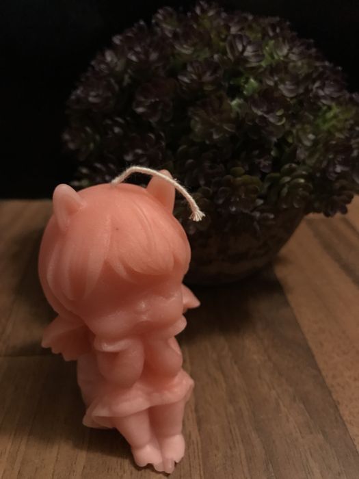 Lumânare Handmade cu simbolistica Maicii Domnului și fiul ei, Iisus.