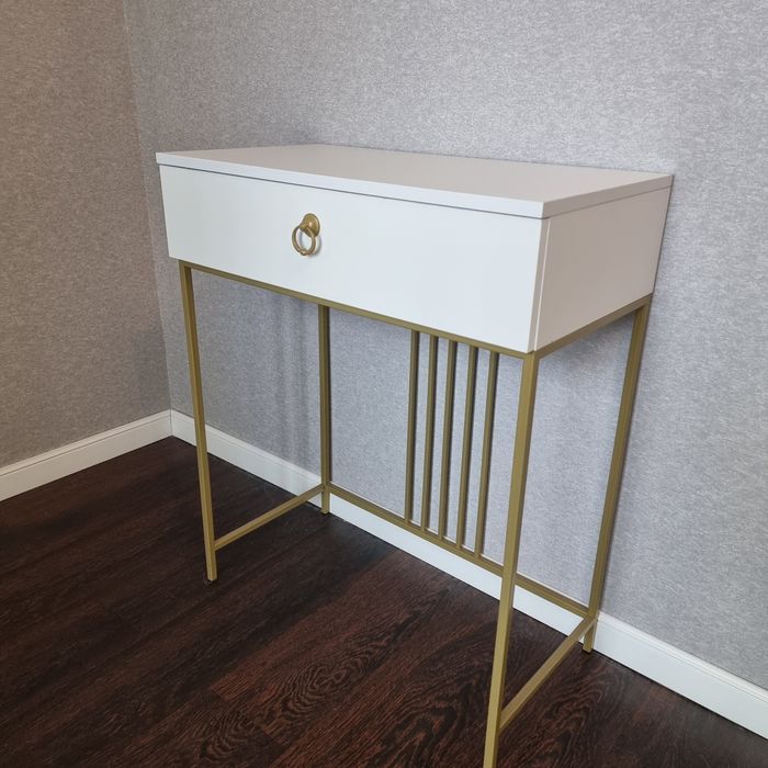 Консоль в стиле лофт