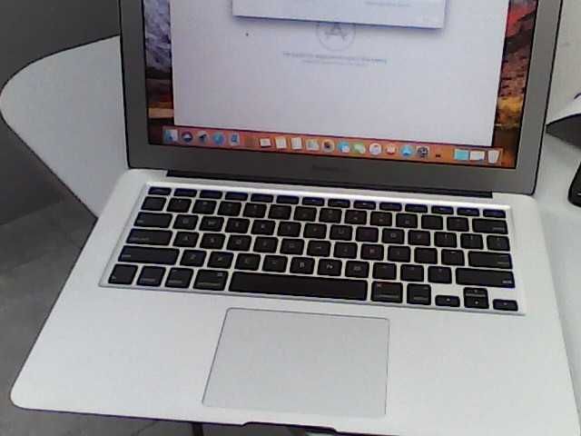 Apple MacBook Air 13 дюймов 2010 года (Алматы 798049)
