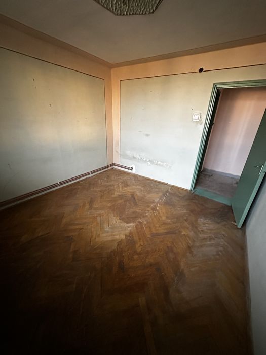 Vand apartament 2 Camere