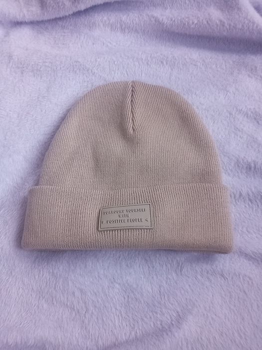 Шапка новая продаётся