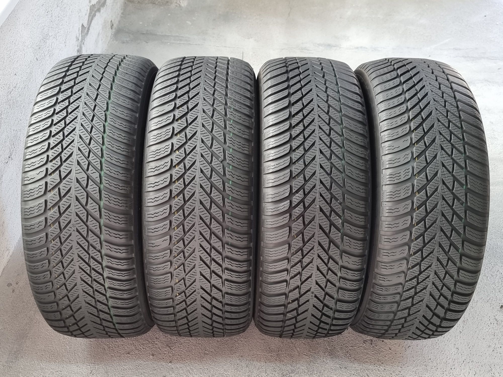 "Dot 23" 215/60/16 Nokian 4Броя: 350лв 7мм