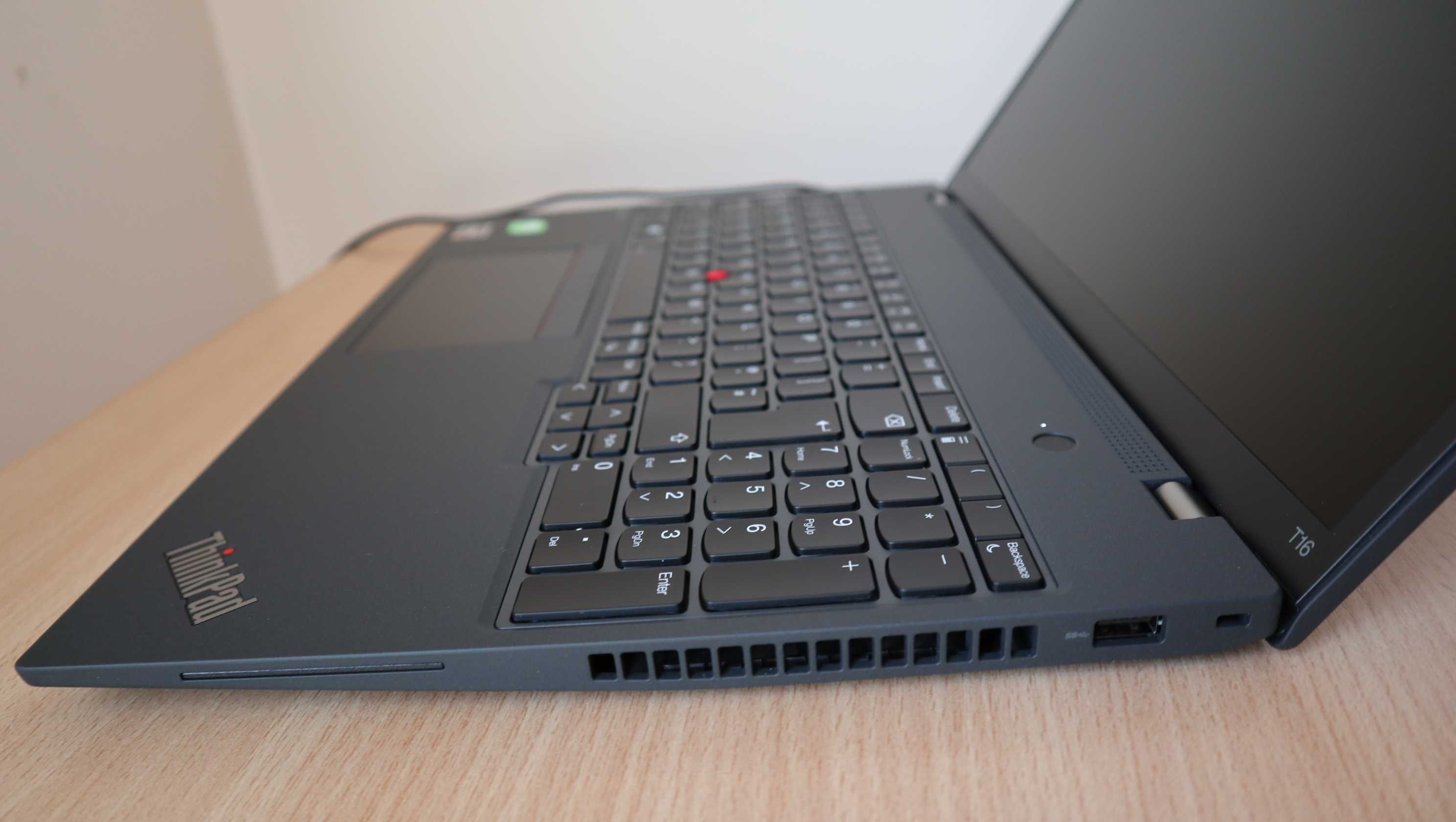 Lenovo ThinkPad T16 2 Gen AMD 740M 16" Touch/ Ryzen 7540U/SSD 1TB/32GB
