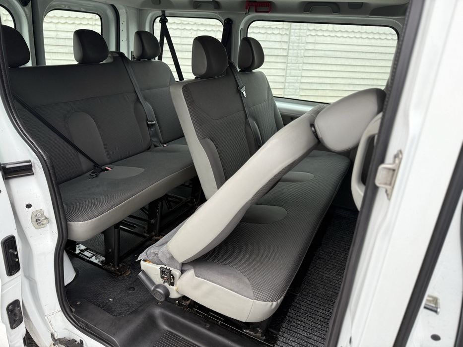 Vand Opel Vivaro 8+1