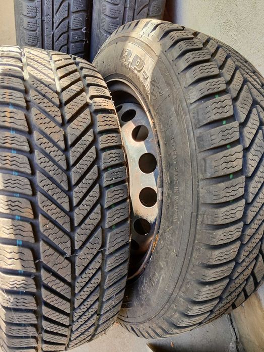 Jante Fiat Albea cu anvelope de iarna pe 14