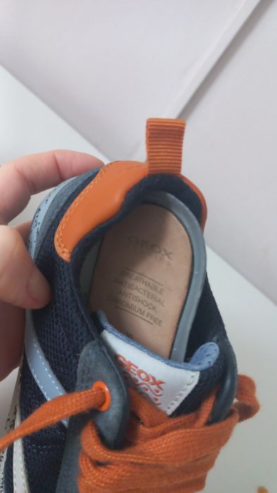 Adidasi baieti,piele naturala.