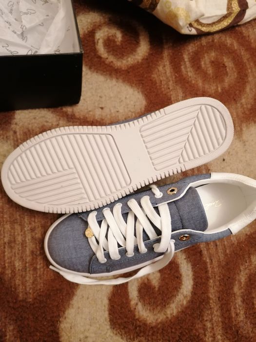 Нови Спортни обувки