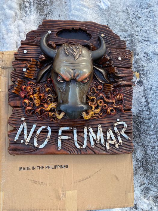 Placă cu fumatul interzis și intrarea oprita