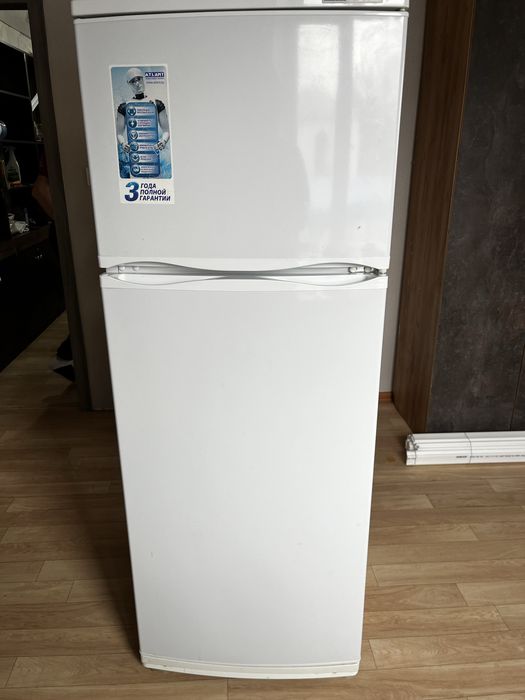 Продам холодильник