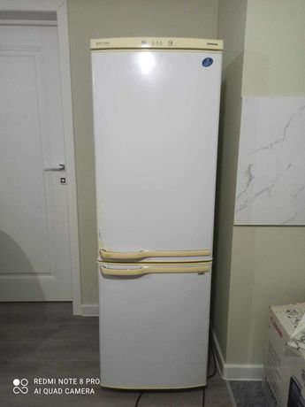 Холодильник Самсунг  БУ
