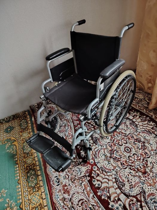 Инвалидная коляска