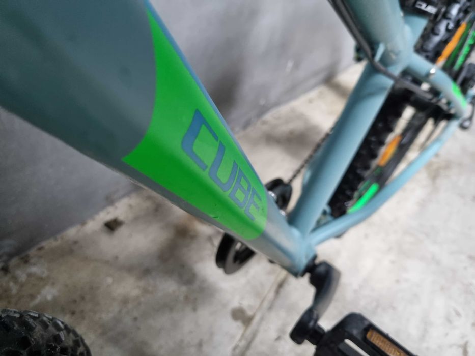 Bicicletă pentru copii Cube - Mărime mică, gri/albastru/galben