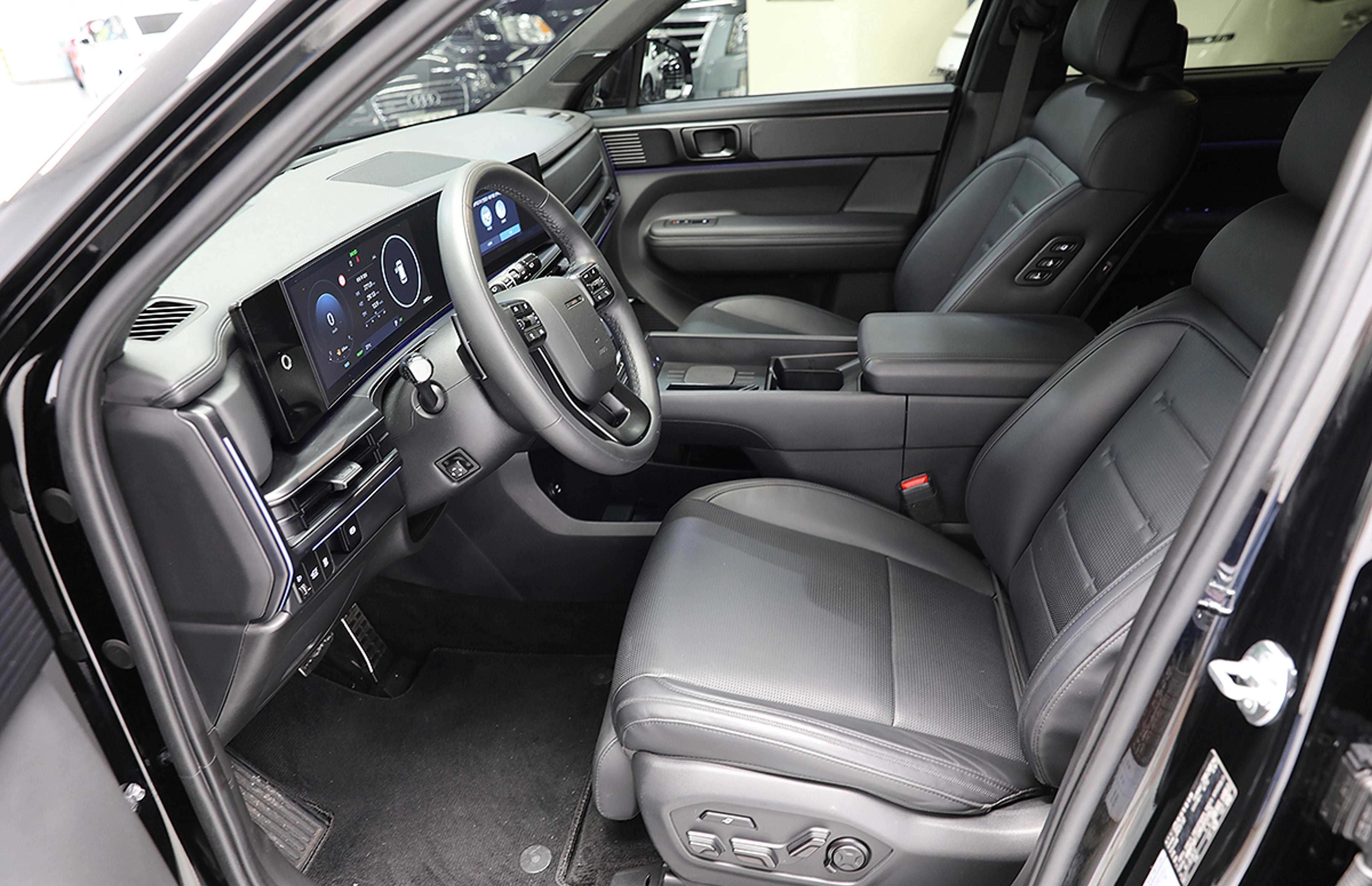 Hyundai Santa Fe 1.6 Hybrid 4WD Calligraphy