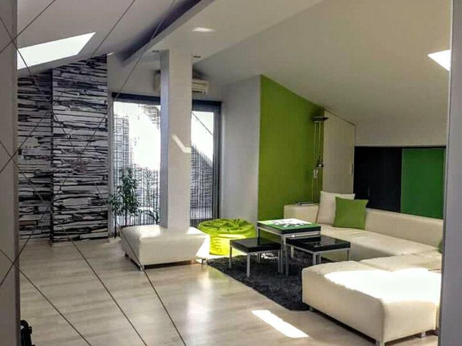 Дава се под наем Тристаен апартамент в София, Гоце Делчев - 90 кв.м за 750 € - Снимка #1