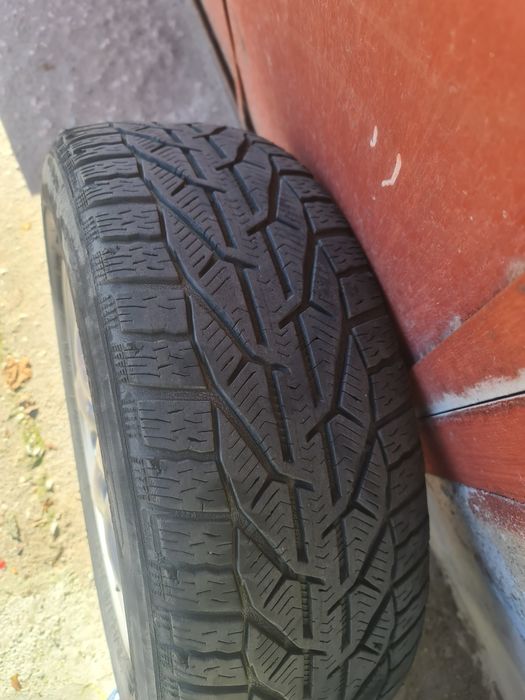 Джанти R16 5x114,3 от  Хонда Црв с зимни гуми215/65/16!