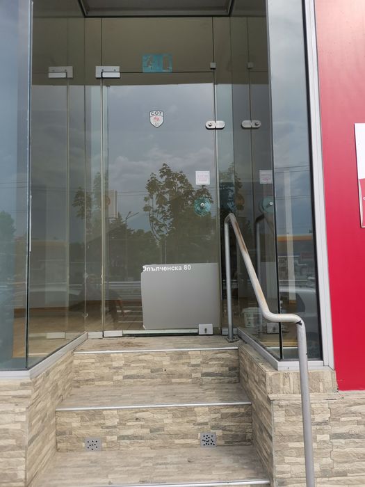 Дава се под наем Магазин в София, Иван Вазов - 57 кв.м за 663 € - Снимка #1