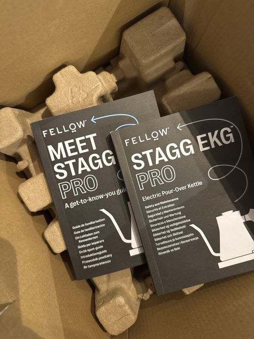 Kettle FELLOW Stagg EKG Pro Smart Pour Matte Black 0.9L 1222PROMB