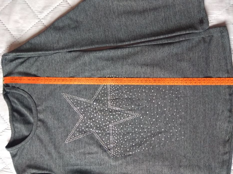 Две детски блузи размер 146см