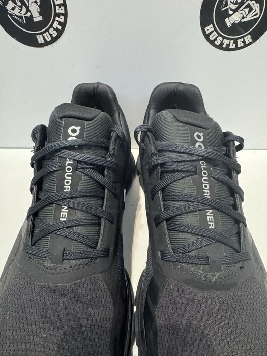 Маратонки ON CLOUD WATERPROOF .Размер 44.5