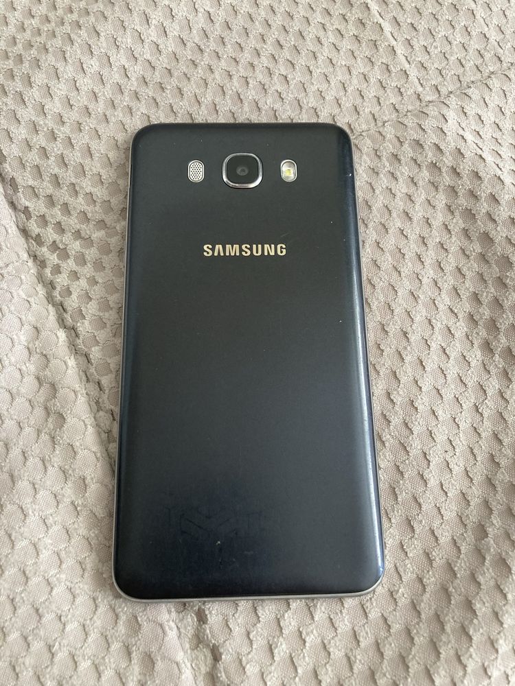 Samsung Galaxy J7 2016