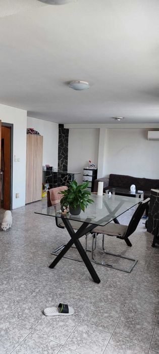 Продава се Тристаен апартамент в София, Студентски град - 164000 кв.м за 2 €/кв.м - Снимка #15