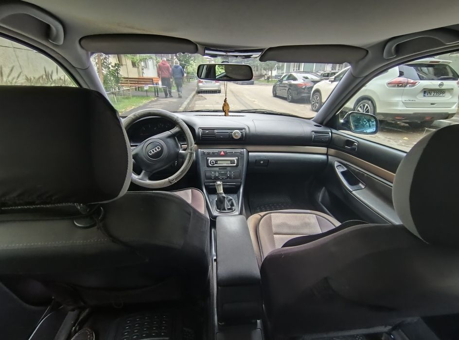 Vând Audi A4 19 TDI