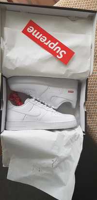 Nike x Supreme Air Force 1 white mărime 10,5/44,5