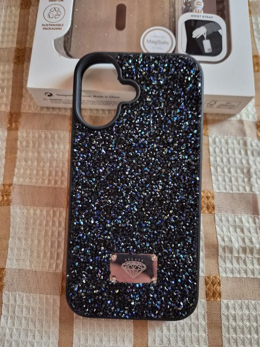 Кейс Guess iPhone 16