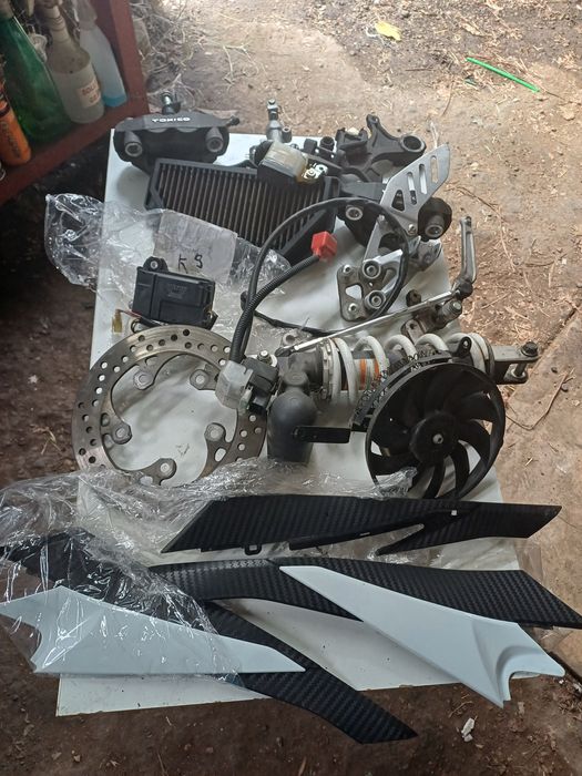 Dezmembrări kawasaki zx6r ,Suzuki k7,k8,k9 2002 - 2006,suzuki gsxr, =