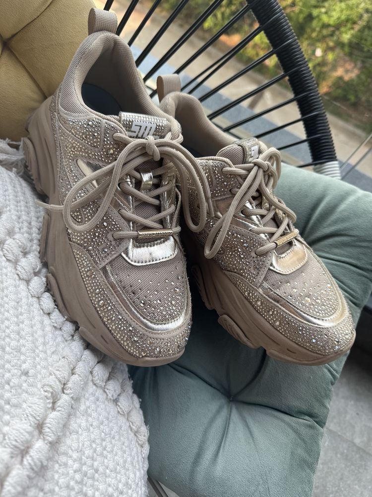 Steve Madden маратонки с цирконий, 39 номер