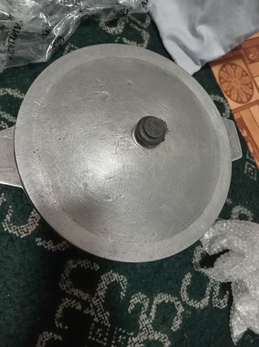 Gaz qozon sotiladi yangidek turibdi kam ishlatilgan