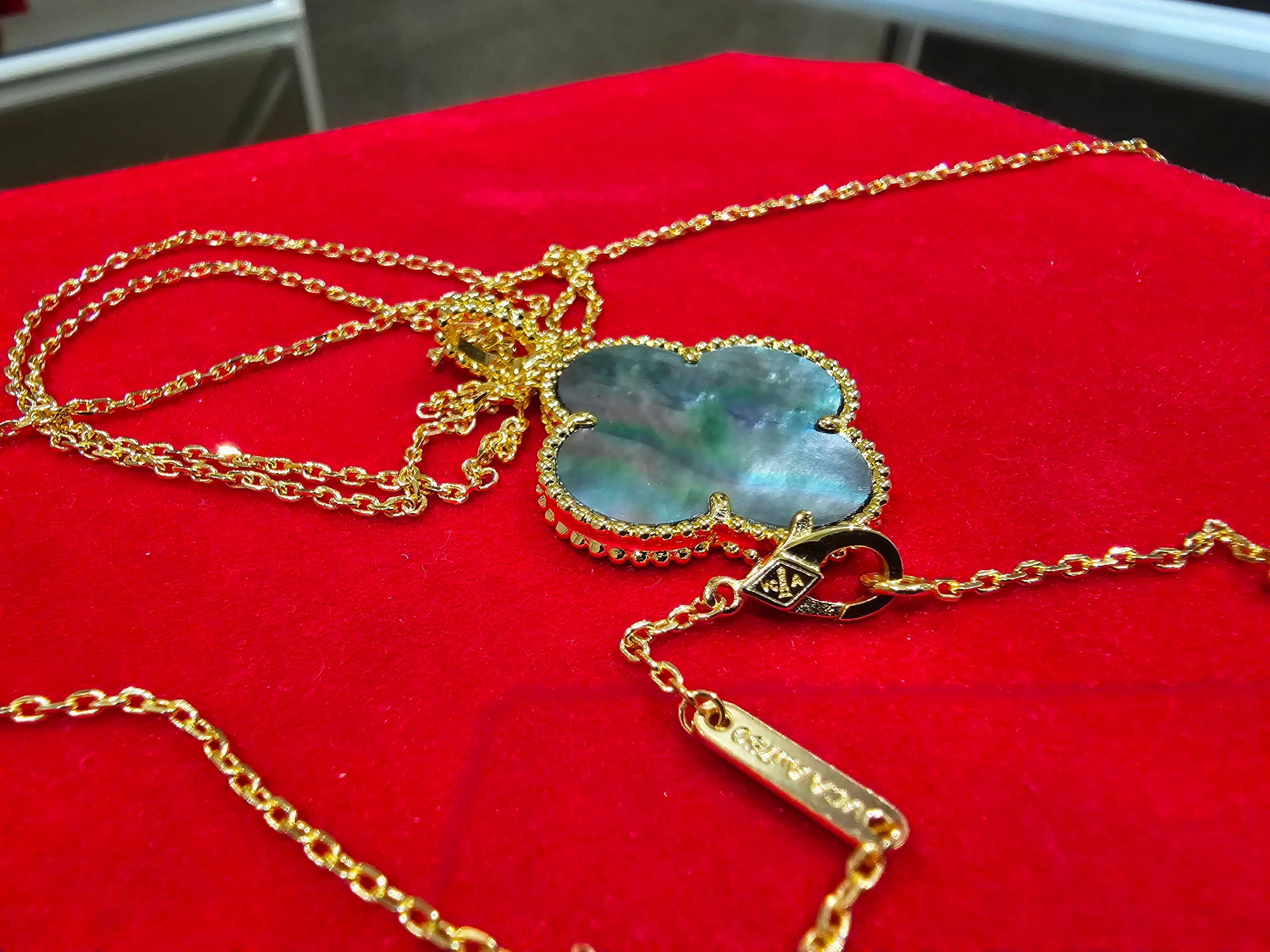 Van Cleef & Arpels VCA Gold Grey Mother Pearl Long Magic Дамско Колие