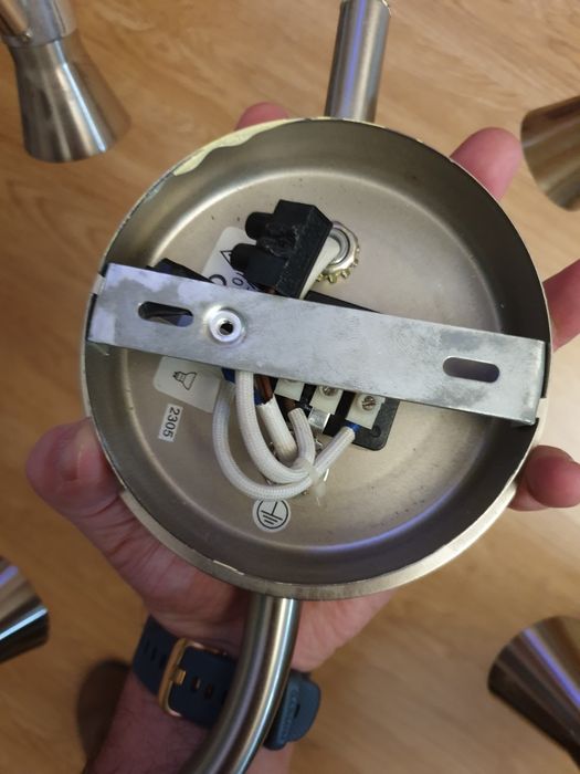 Lampa tavan 4 becuri