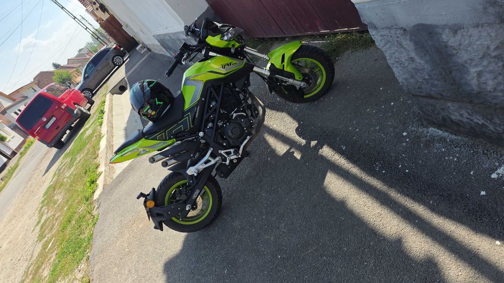 De Vanzare Benelli Tnt 125