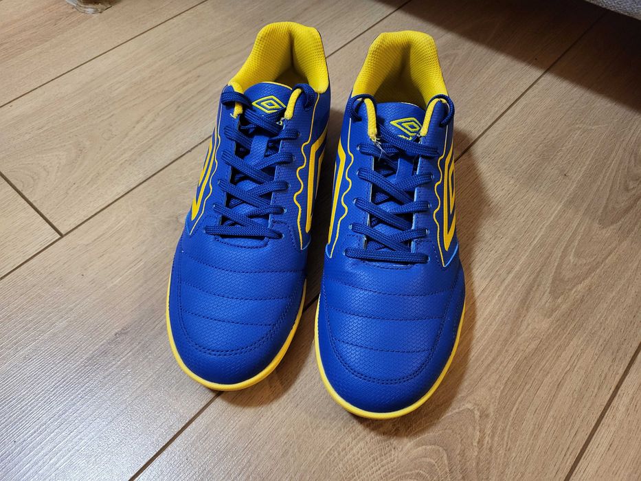 Футболни обувки Umbro