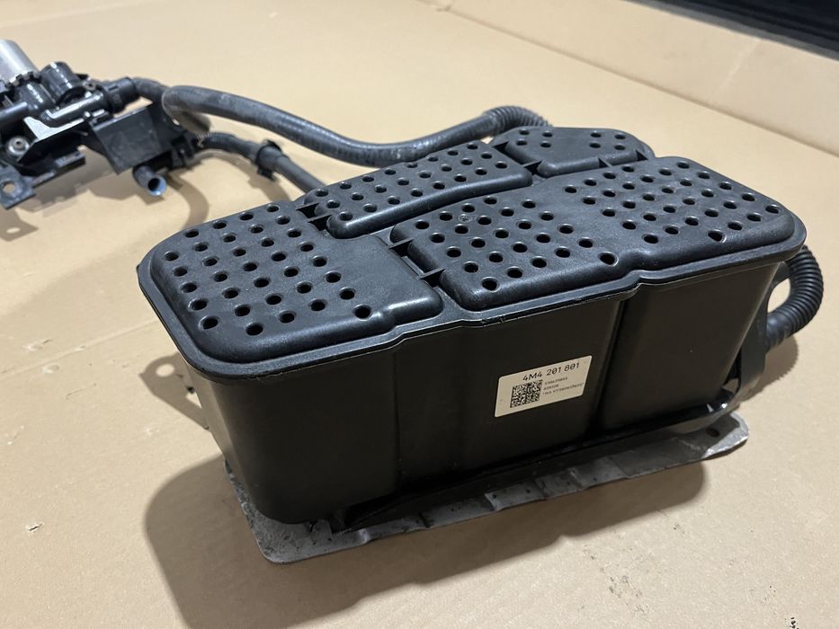 Canistra filtru carbon / Regulator combustibil Porsche Cayenne 9Y