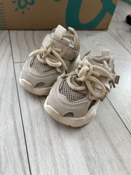 Incaltaminte marimea 22 baiat